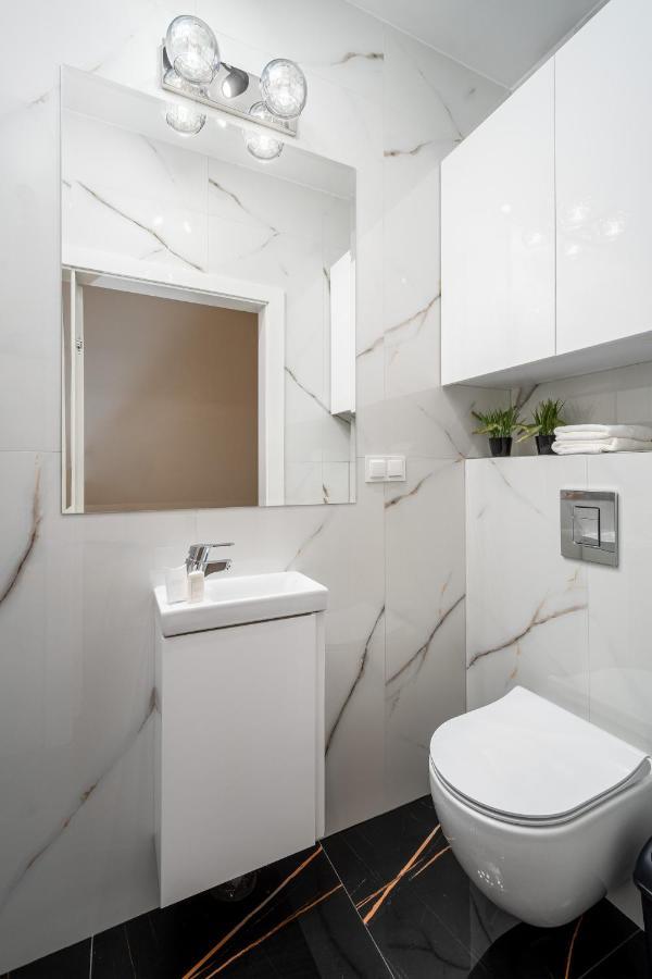 Your Apartments Okrzei 12 Варшава Экстерьер фото